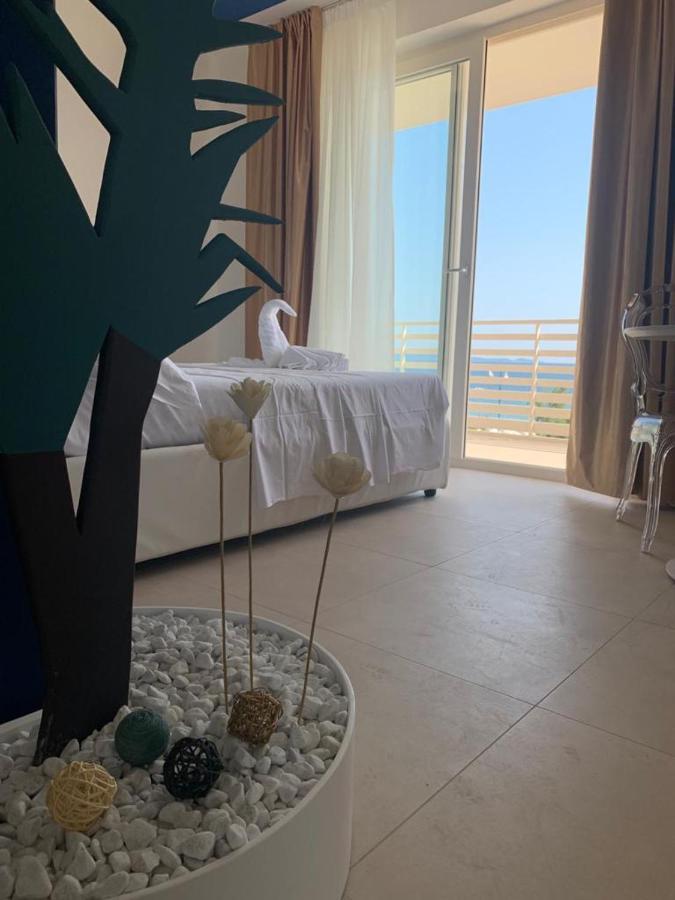 פולוניקה Hotel Lido מראה חיצוני תמונה