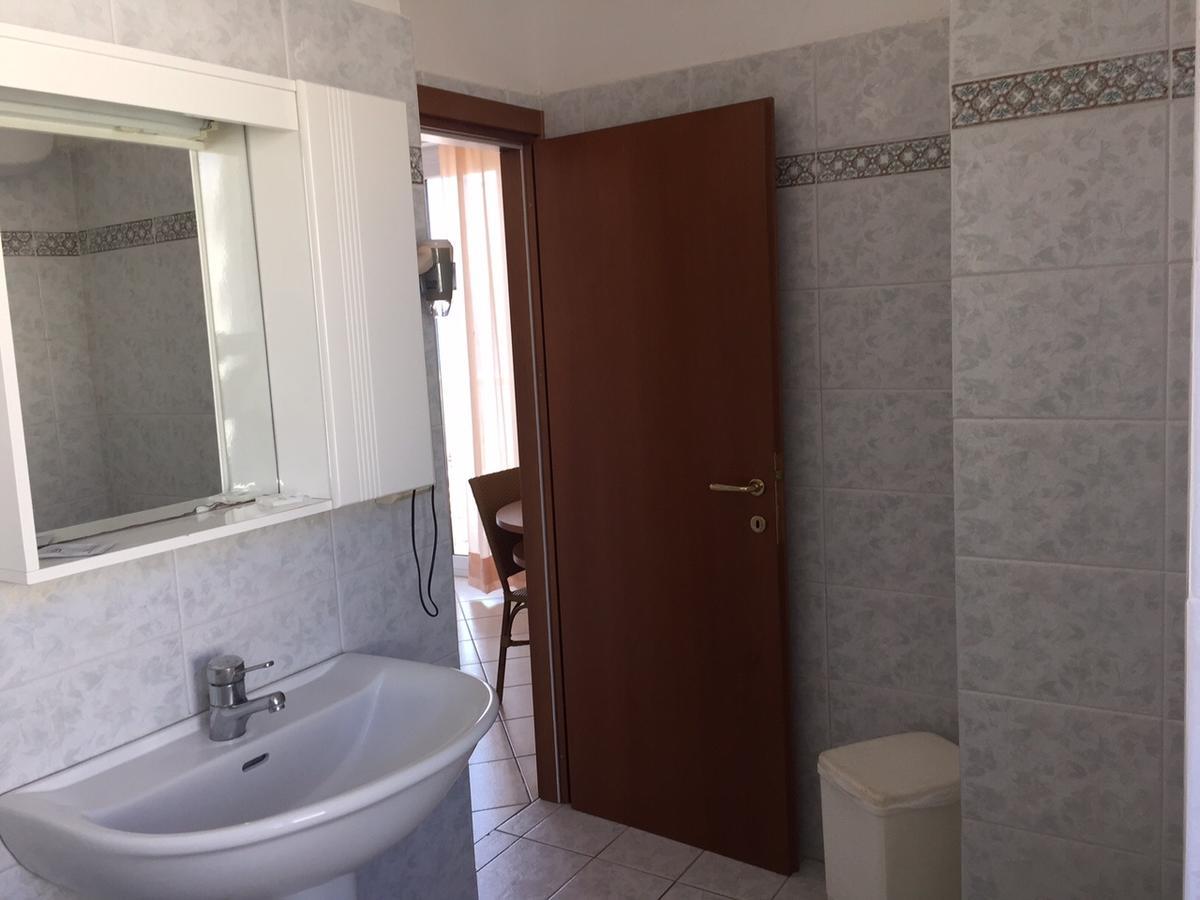 פולוניקה Hotel Lido מראה חיצוני תמונה