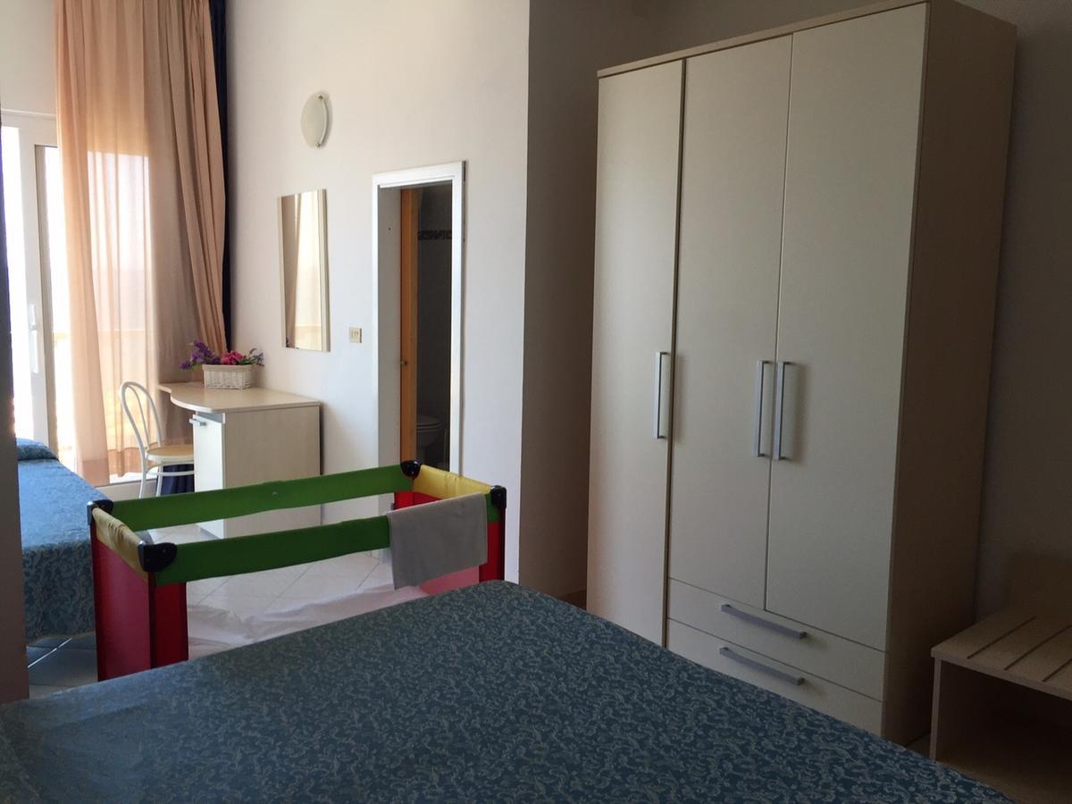 פולוניקה Hotel Lido מראה חיצוני תמונה