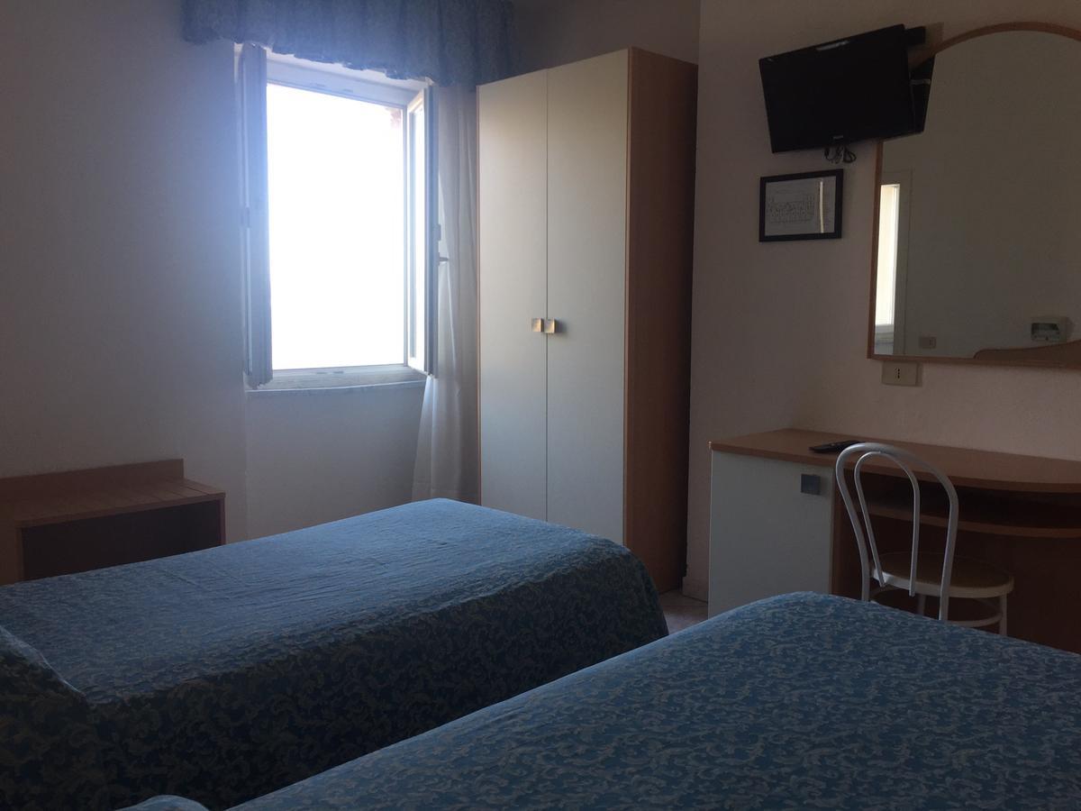 פולוניקה Hotel Lido מראה חיצוני תמונה